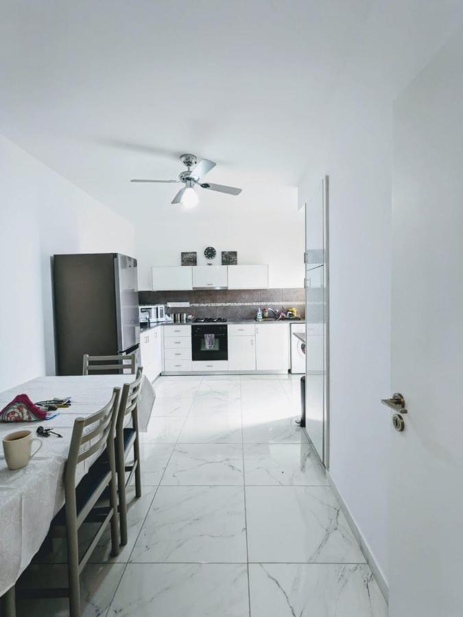 Diana Apartment ليماسول المظهر الخارجي الصورة